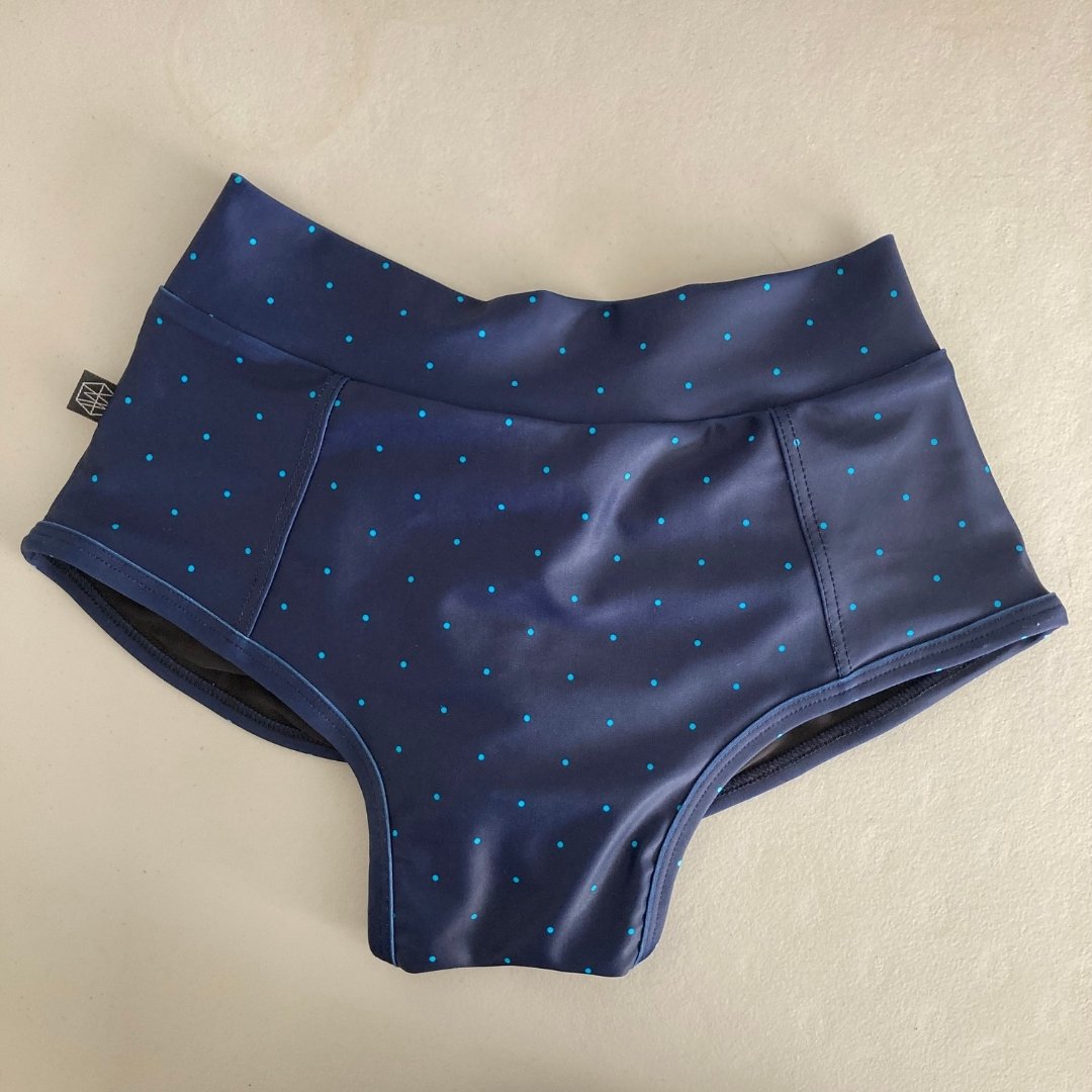 Scarlatta - Short de entrenamiento para Pole - Dots